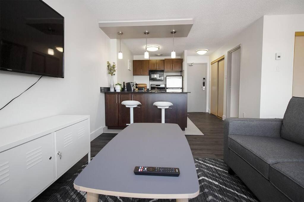 Apartment Modern Downtown Studio With A Great View