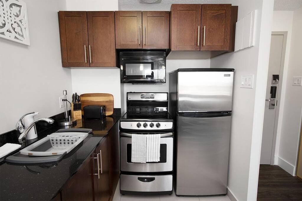 Modern Downtown Studio With A Great View Winnipeg